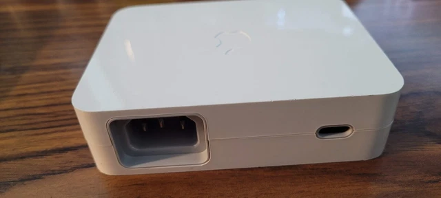 Genuine Apple A1097 90W HD DVI 23" Cinema Display Power Adapter