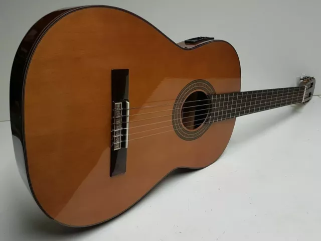THIN BODY CLASSICAL ELECTRO ACOUSTIC - 7 cm DEPTH
