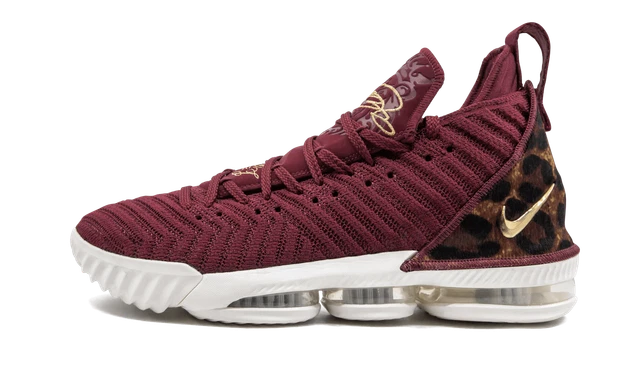 Lebron 16 lion logo on sale