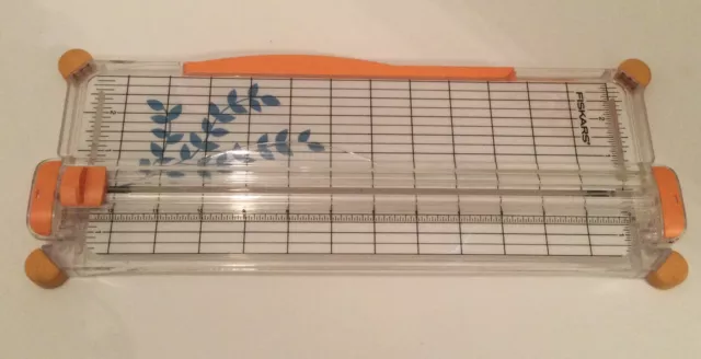 Fiskars Orange Blade Style I Crafting Paper Cutting Board 6" x 12"