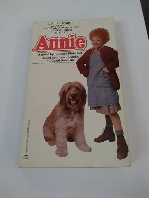 1982 Annie By Leonore Fleischer  Color Photo's, Movie Tie-In Great Condition 1st