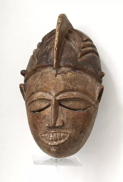Very fine antique Igbo mask, Nigeria