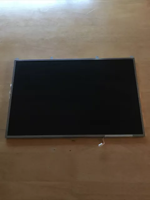 HP 6820s Screen 17" LCD Screen for HP Compaq 6820s Laptop in Exce Condition