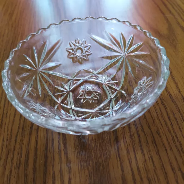 Vintage Anchor Hocking Clear Glass Dessert/Berry Bowl Star of David Pattern 5"