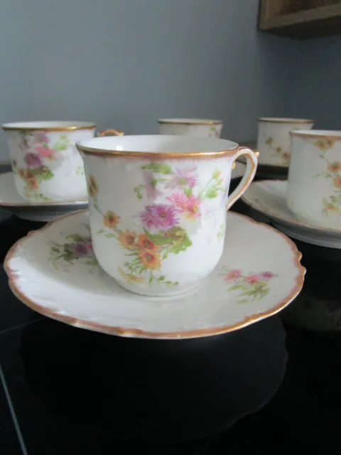 6 Tasses A Cafe & Sous Tasses En Porcelaine De Limoges  Floral Et  Dorure