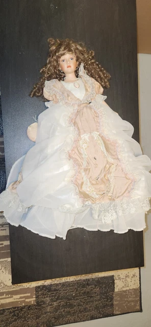 2000 The Emerald Foll Collection Porcelain Doll