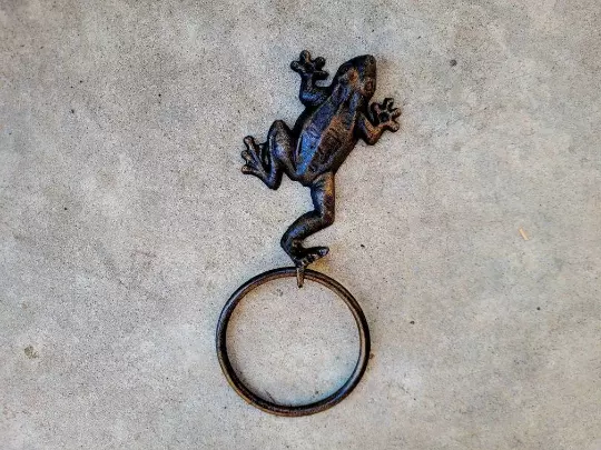 Frog Hand Towel, Wrought Iron Towel Ring, Nature, Bathroom Wall Nature decor