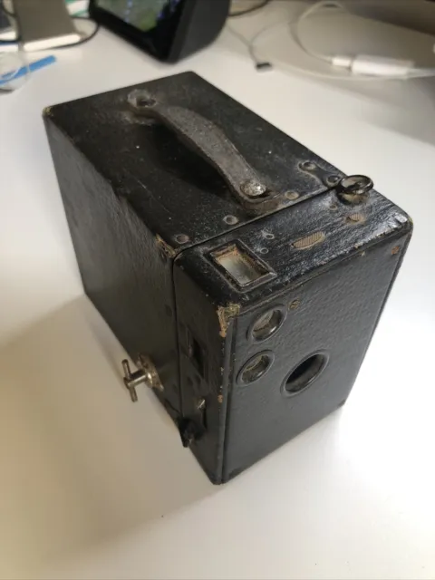 Vintage Kodak No 2A Brownie Box Camera Model B– Eastman Kodak Made in Canada