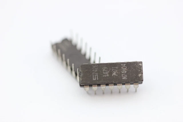 1 PIÈCE - Circuit intégré (IC) AMD AM9520DC DIP-40 - NOS EUR 6,01 1 PIÈCE - Circuit intégré (IC) AMD AM9520DC DIP-40 - NOS EUR 6,01