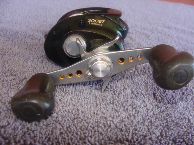 SHIMANO CURADO 200E7 reel Very Nice PicClick CA