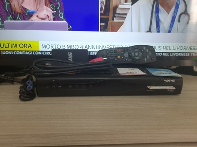 Pace DECODER MY SKY HD PACE TDS865NS  OTTIMO PER SCHEDE SKY Q SATELLITE VISIONE HD 