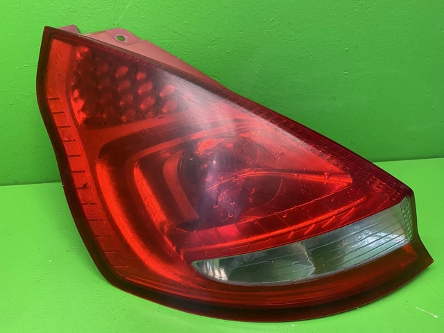 FORD FIESTA Mk7 Luce Posteriore Sinistra 08-14 Lente Sbiadita