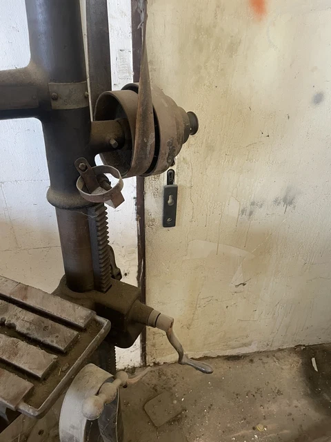 standbohrmaschine Säulenbohrmaschine Nostalgie mit Keilriemen standbohrmaschine Säulenbohrmaschine Nostalgie mit Keilriemen