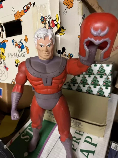 Toy Biz Marvel X-Men MAGNETO 16" Super Size Evil Mutant Figure With Helmer 1991
