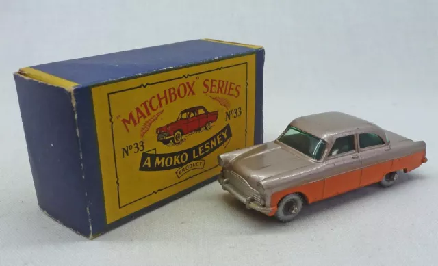 Moko Lesney Matchbox MB33a Ford Zodiac Two Tone with B2 Type Box