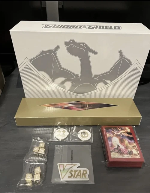 CHARIZARD UPC POKEMON Ultra Premium Collection Playmat, Boîte