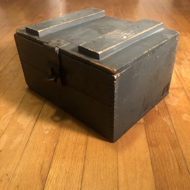 Atlas Powder Co. Empty Wood Crate Box High Explosives 1000 NO. 6 Blasting Caps 4