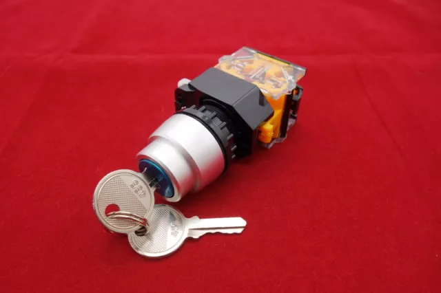 1PC  Cutout 22MM Key Selector Switch 2 Position Maintained key switch LAY39