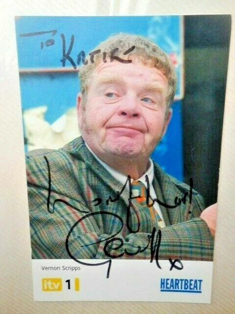 Geoffrey  Hughes     -  British  Actor  -  Autographed  Photo