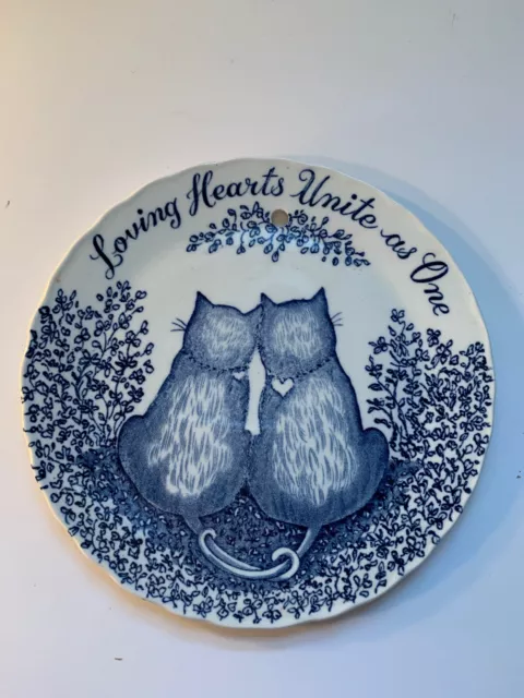 Royal Crownford Loving Hearts Cat Wall Plate 5” Feline Art Marriage Couples Love