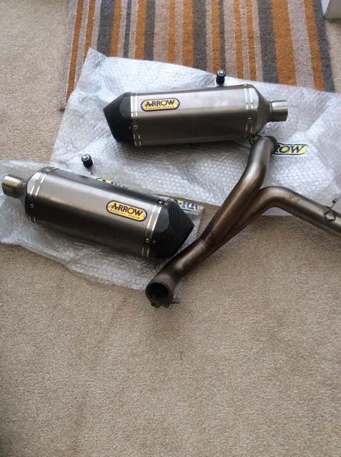 triumph speed triple 1050 exhaust