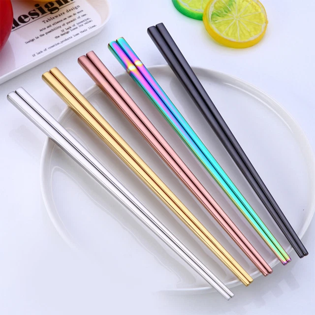 Un par de palillos de acero inoxidable galvanizado de cuadrado