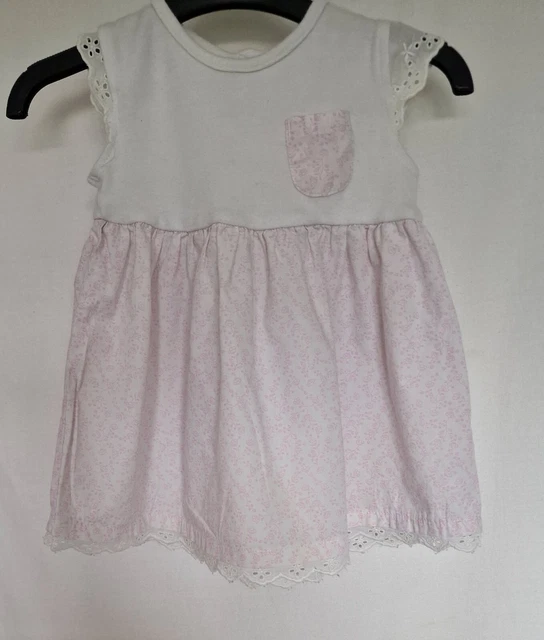 Pacchetto vestiti per bambine età 3-6 Mths. Usato. Buone condizioni. Marche miste. 5