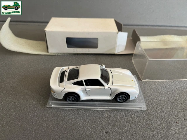 Porsche 911 Carrera NZG 1/43 Blanche