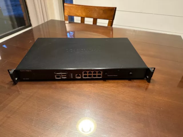 SonicWALL NSA 2600 8-Port Network Security Appliance Switch Firewall