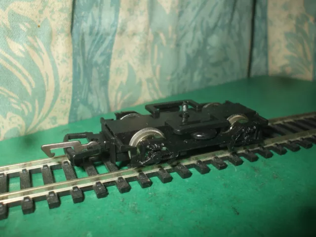 DAPOL CLASS 150 SPRINTER POWER CAR NON POWERED BOGIE ONLY - No.1