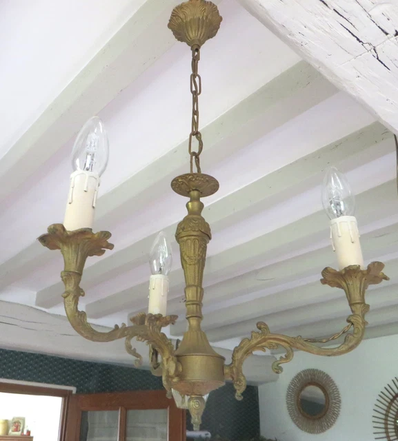 Lustre ancien français à trois branches en bronze doré - En vente sur France