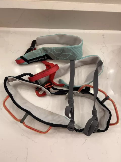 Women’s Medium Black Diamond Climbing Harness 30”-33”