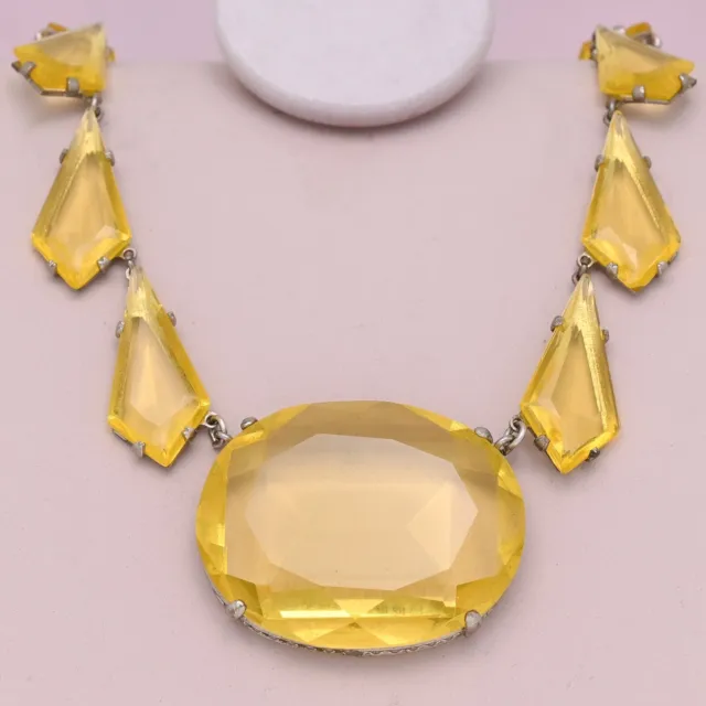 Vtg 1930s Art Deco Czech Kite Glass Yellow Pendant Necklace