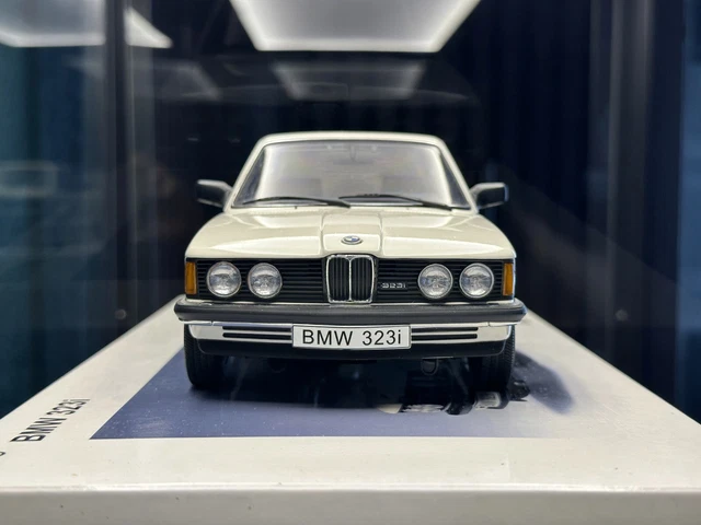 AUTOart 1/18 BMW 323i ホワイト AUTOART 75111 Scale 1/18 | BMW 3-SERIES 323i (E21) 1977 WHITE