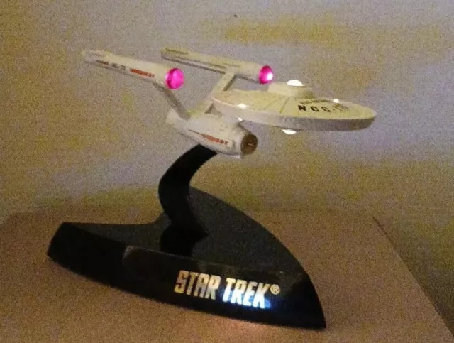 STAR TREK - U.S.S. Enterprise NCC 1701 with Lighted Figure and Sound MUSIC/VOICE