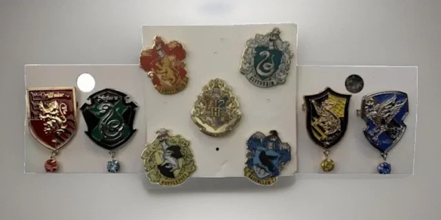 Harry Potter Enamel Pin Badge Hogwarts Pyramid International - Foto 10