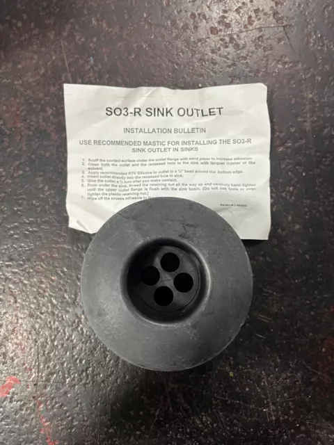 Laboratory Sink outlet (Black, Polypropylene, 1.5") Removable Strainer & stopper