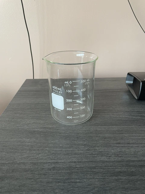 PYREX 1000-600, 600ml Griffin Low Form Beaker, Double Scale, Graduated (Set 4)