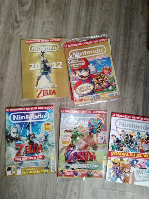 lot de 5 magazines Nintendo  Le Magazine Officiel  2010 /2011 Zelda Mario