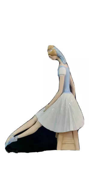 LLadro Nao Matte Finish Figurine Ballerina 13.5” Tall ~ Excellent Condition!