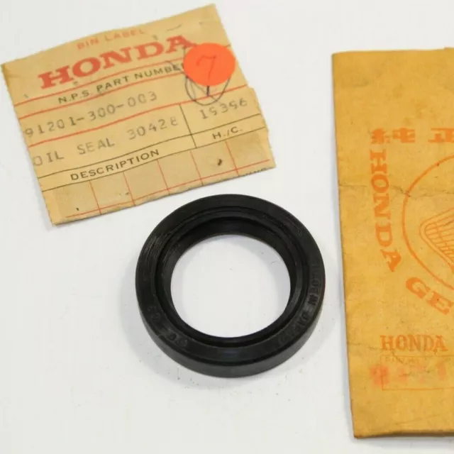 GENUINE Honda Crankshaft Oil Seal, 30X42X8, 91201-300-003, CB400F CB 550 750 NOS