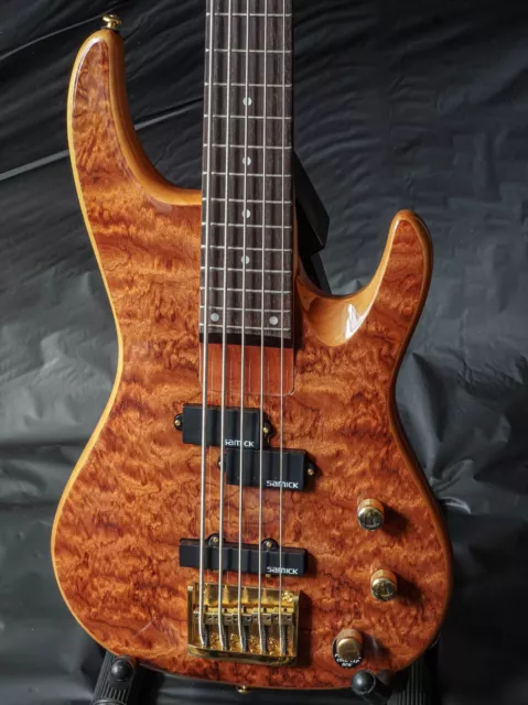 Samick 5 String Bass Guitar, excellent condition.