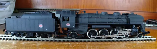 Jouef 8272 HO gauge SNCF 141 R Steam Locomotive in black 2