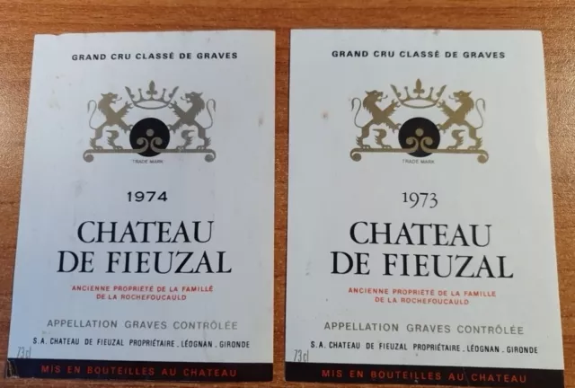 Etiquette de vin/ Wine Label FIEUZAL 1973-1974 décollées