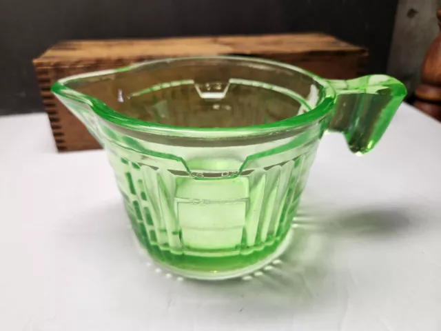 Vintage Uranium Glass Green Depression Handy Andy 2 Cup Measuring Cup