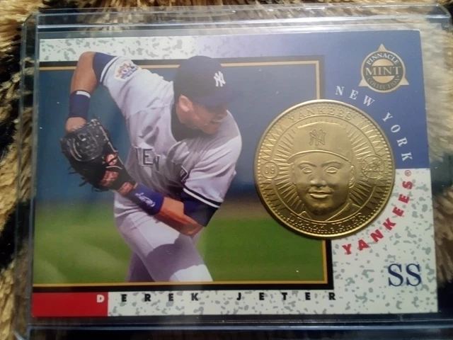 1998 Pinnacle Mint Collection #9 Derek Jeter w/ Brass Coin