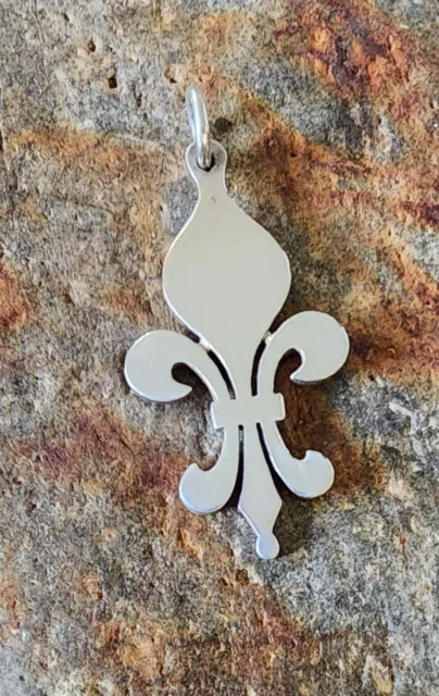 Im Ruhestand James Avery SELTEN großer Fleur De Lis Anhänger Sterlingsilber ORDENTLICHER Fund!