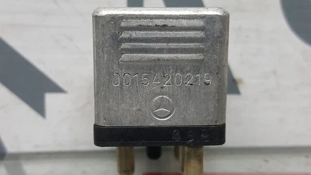 Relais 5 Broches Mercedes - Référence OEM 0015420219 / 0015422219, Pour Mercedes Classe R, Neuf