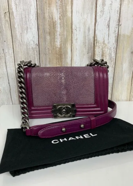 AUTHENTIC NWT/NIB CHANEL Small Label Click Flap Bag Style code