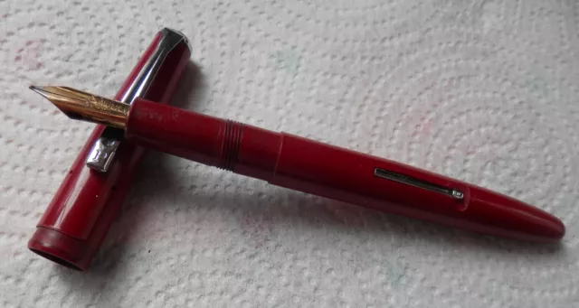 Vintage Platignum "Varsity" Red Fountain Pen - Iridium Nib - Medium. Made In Eng